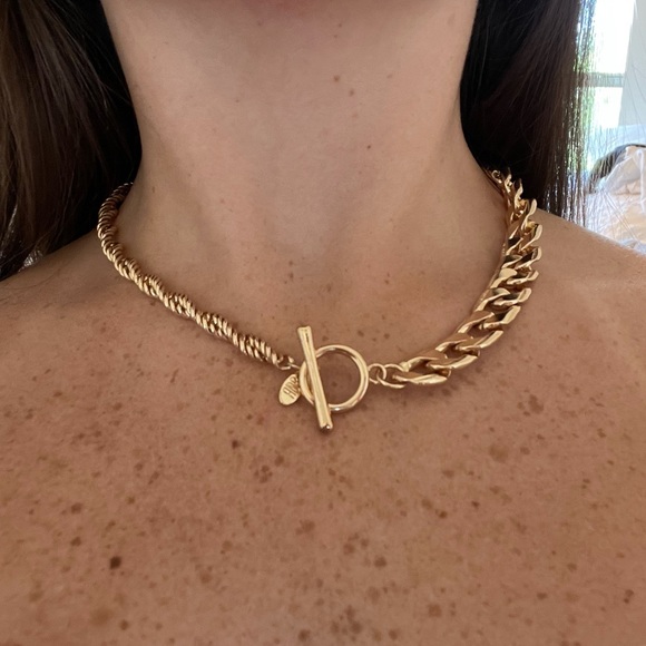 Chunky Gold Necklace - Picture 1 of 2